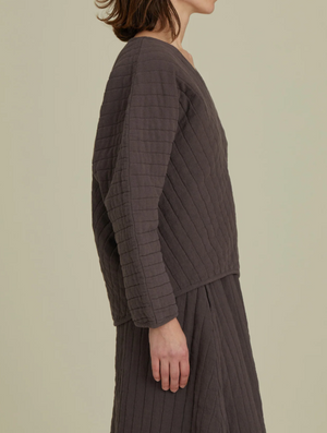 Quilted V-Neck Top / CQ-VD16 / PLUM (Pre order item - ready to ship in 1-2 weeks)