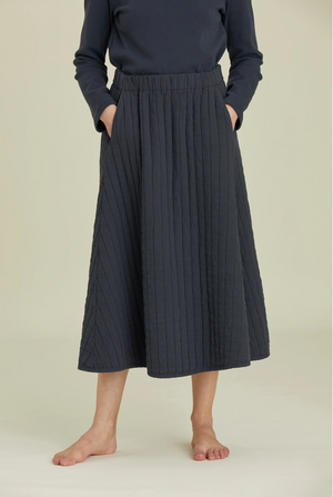 Quilted Skirt / CQ-APS01 / DARK NAVY (Pre order item - ready to ship in 1-2 weeks)