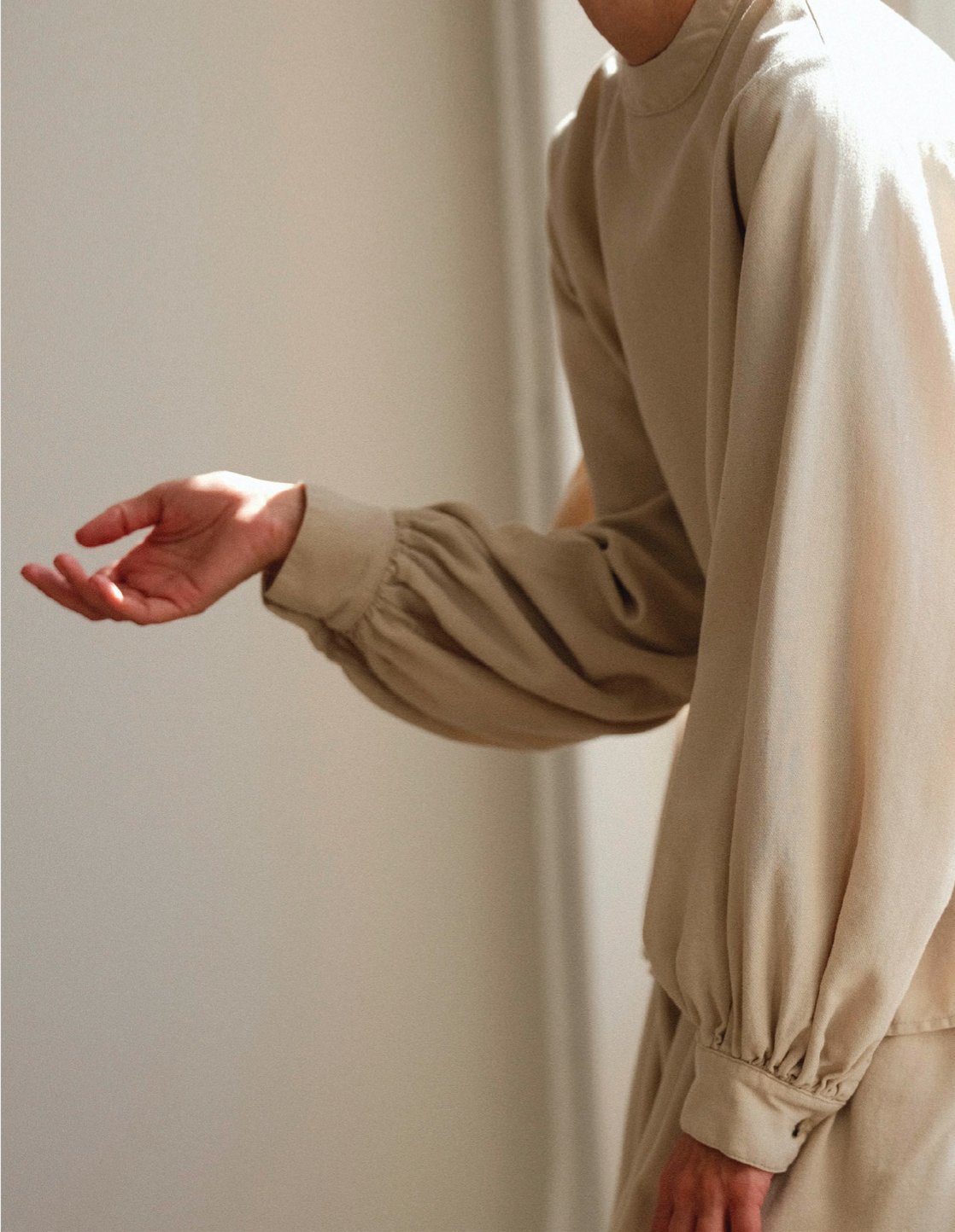 PUFF SLEEVE BLOUES / T-PSB06 / IVORY (Pre order item - ready to ship in 1-2 weeks)