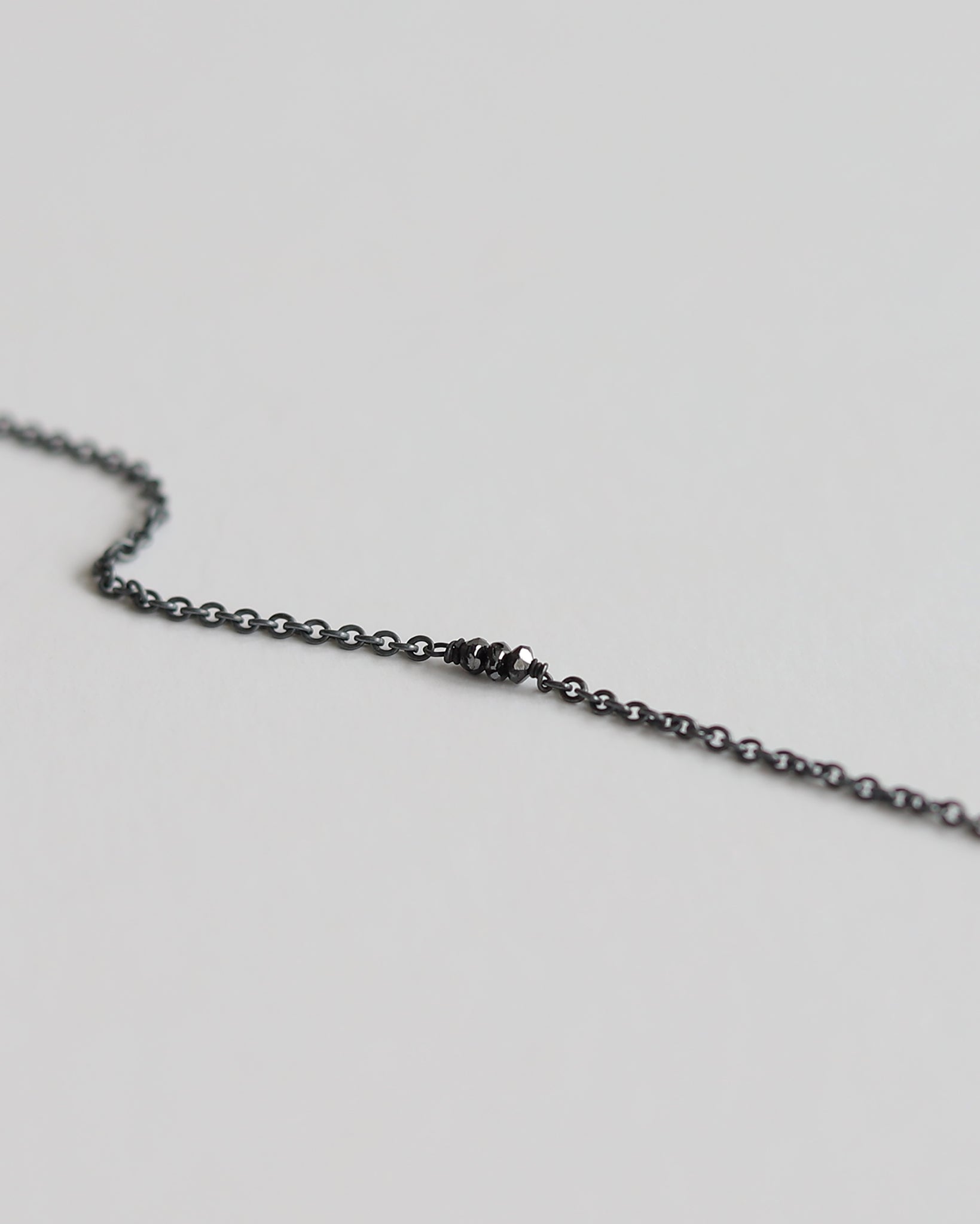 Bracelet in 925 Oxidised Silver & Raw Black Diamond - 01803DB