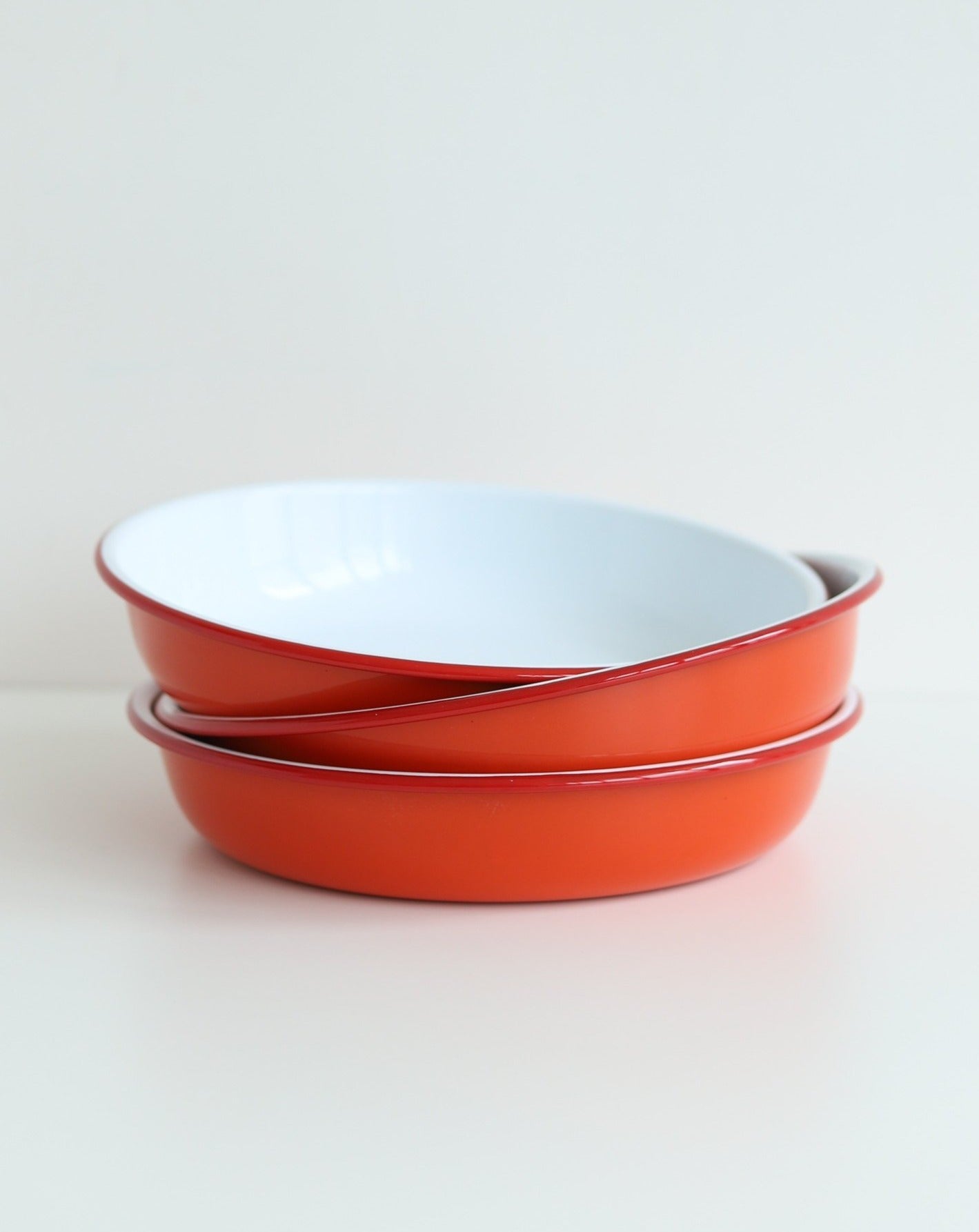 Enamelware Medium Salad Bowl - Pillarbox Red- FAL-MSB-RR-UK