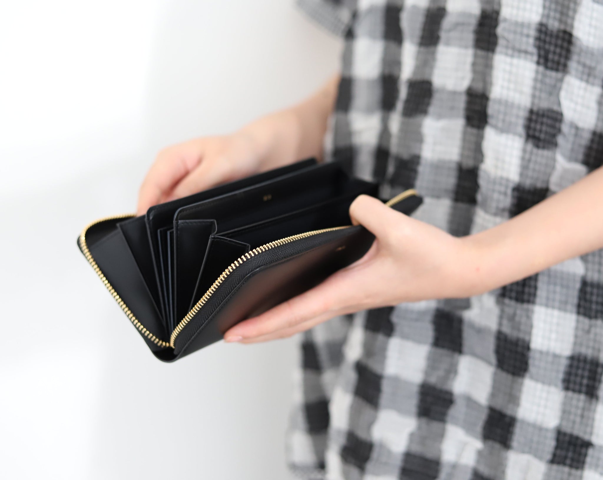 Pop Up Long Wallet - Black - ACC-PU03