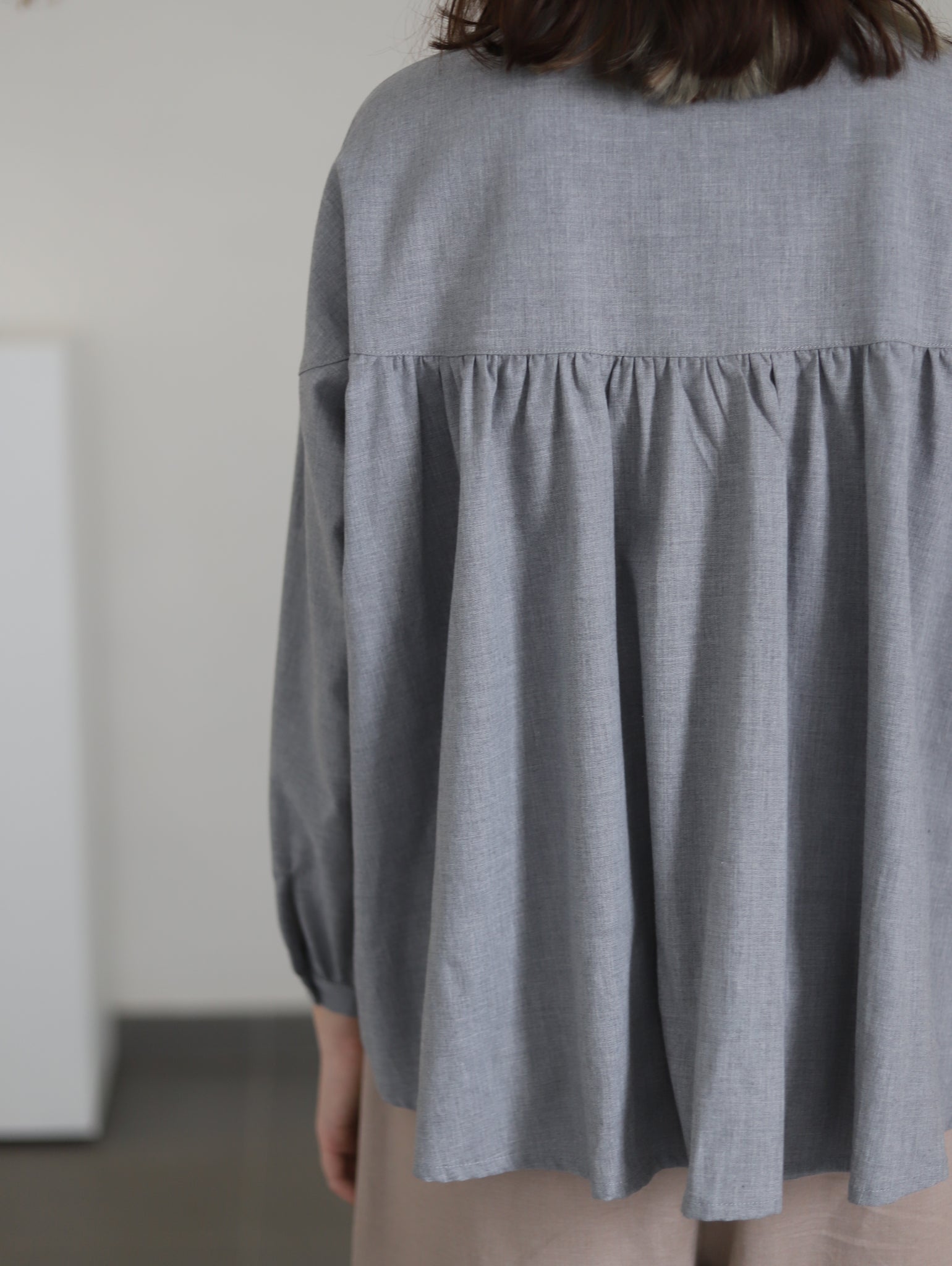 Light Graceful Shirt - Grey