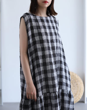 Light In Peace Dress - Gingham Black