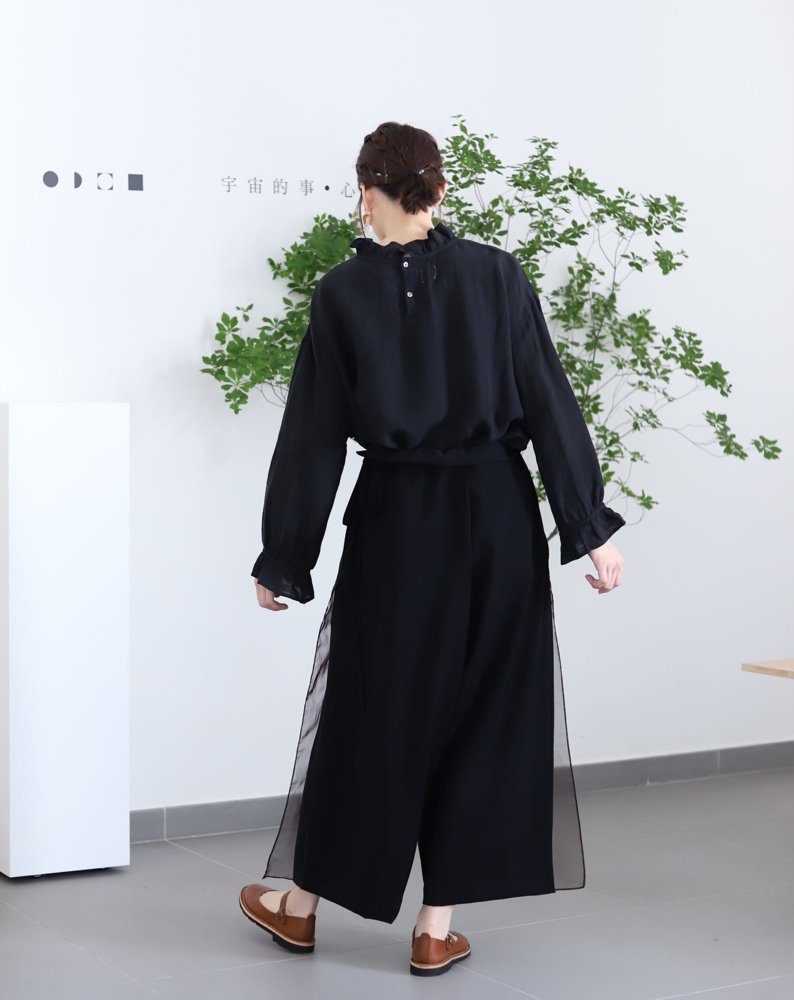 Light Pants - Black