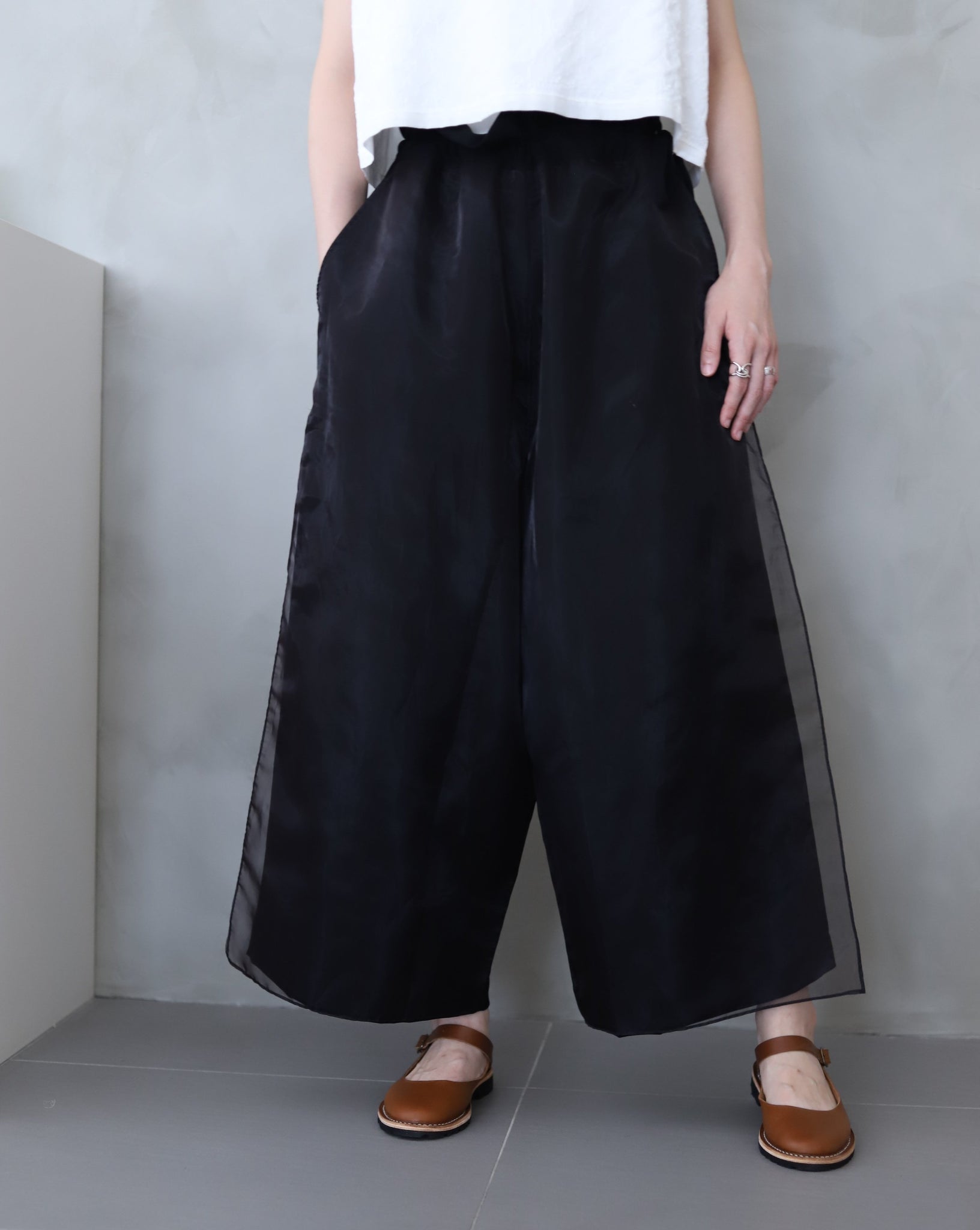 Light Pants - Black