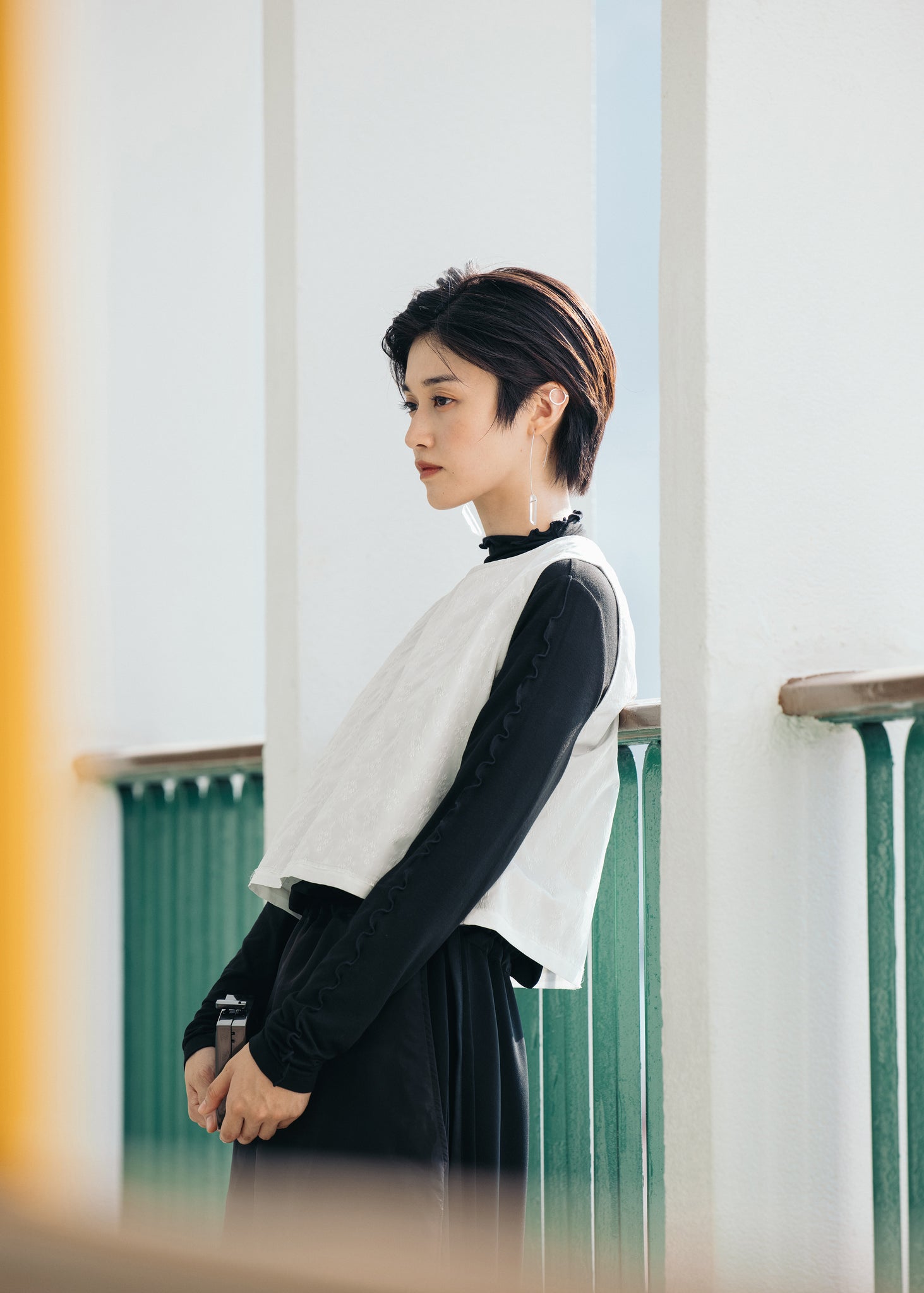 Light Wave Collar Top - Black