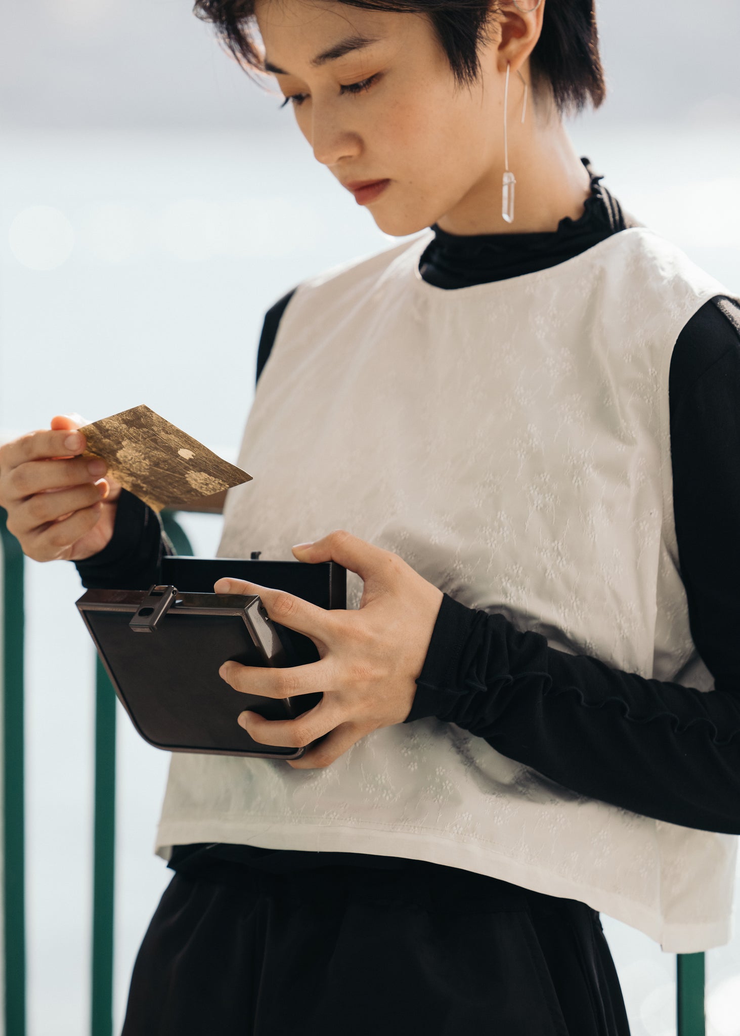 Light Wave Collar Top - Black