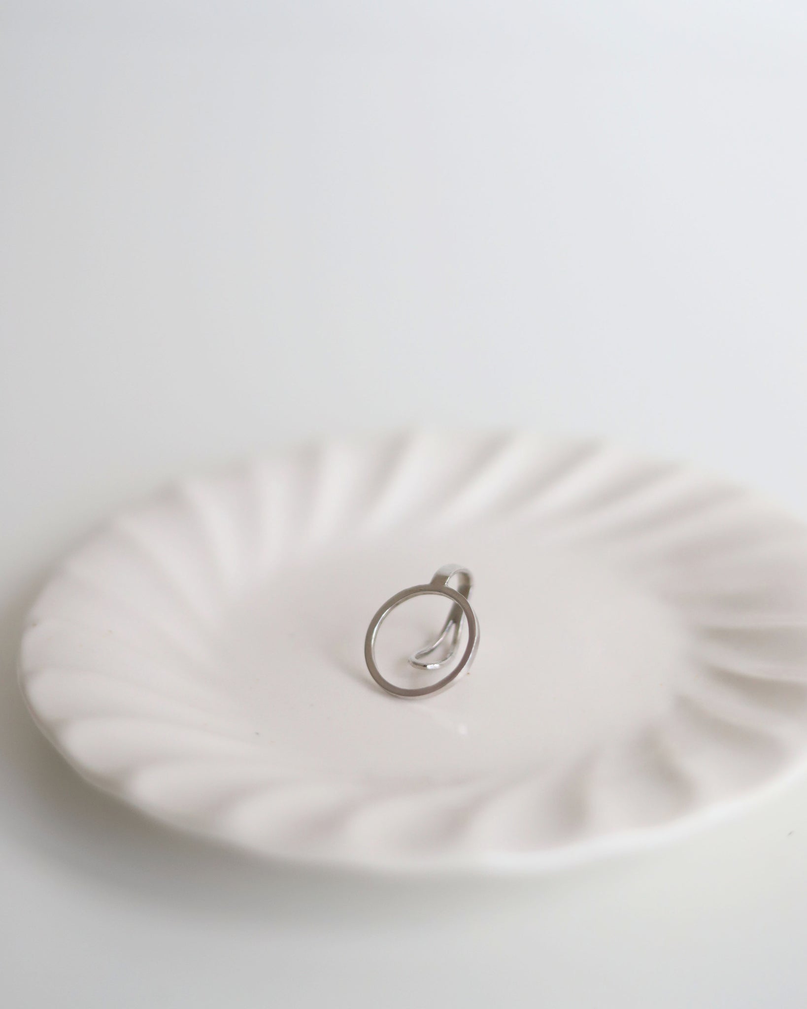 Circle Ear Clip - M-AP046