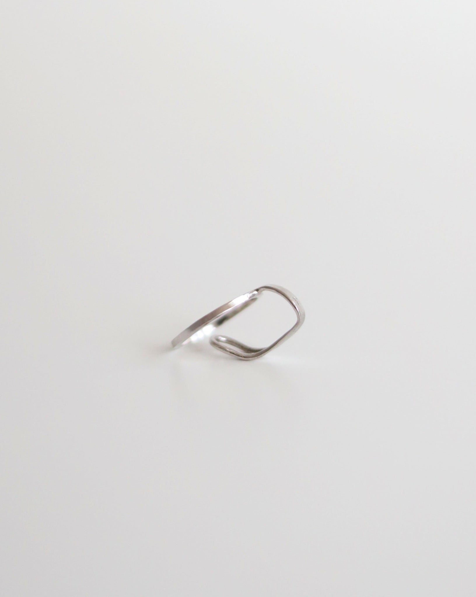 Circle Ear Clip - M-AP046