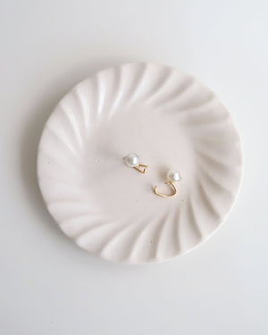 Fresh Water Pearl Ear clip - M-AP045