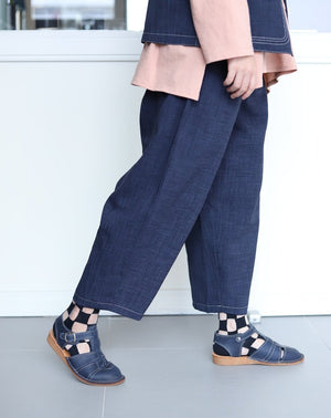 Shake Closed Texas Sandals - Navy