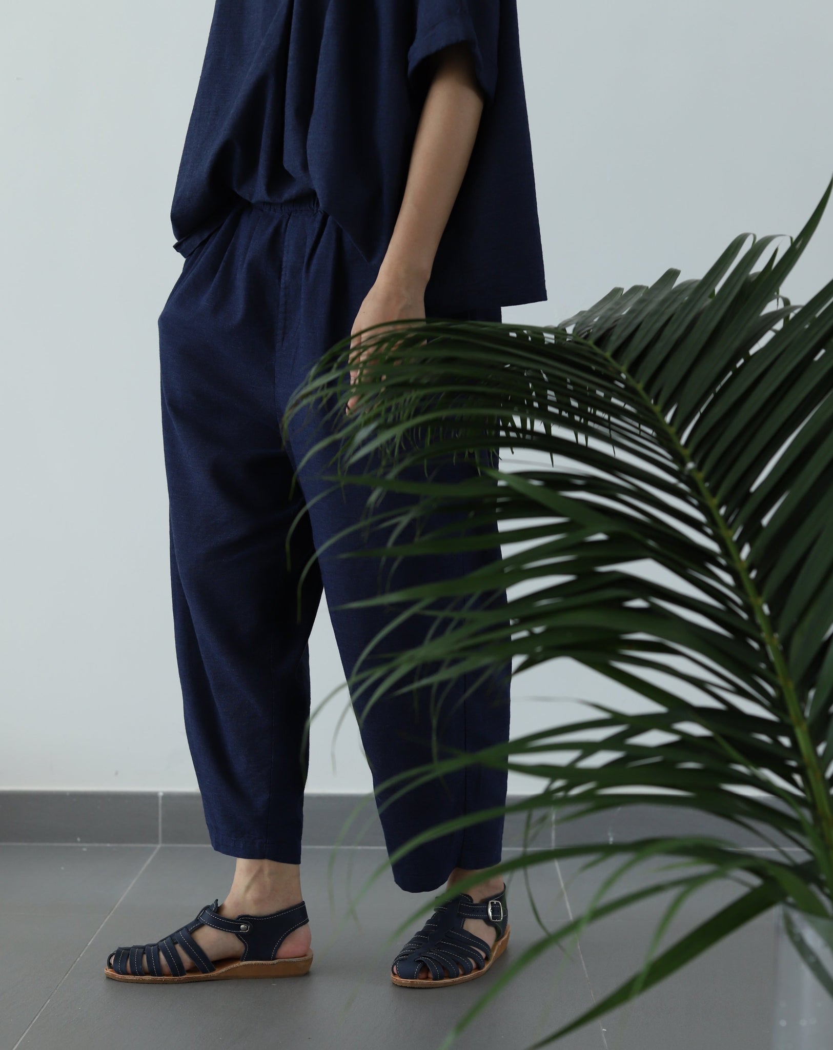 Shake Open Texas Sandals - Navy