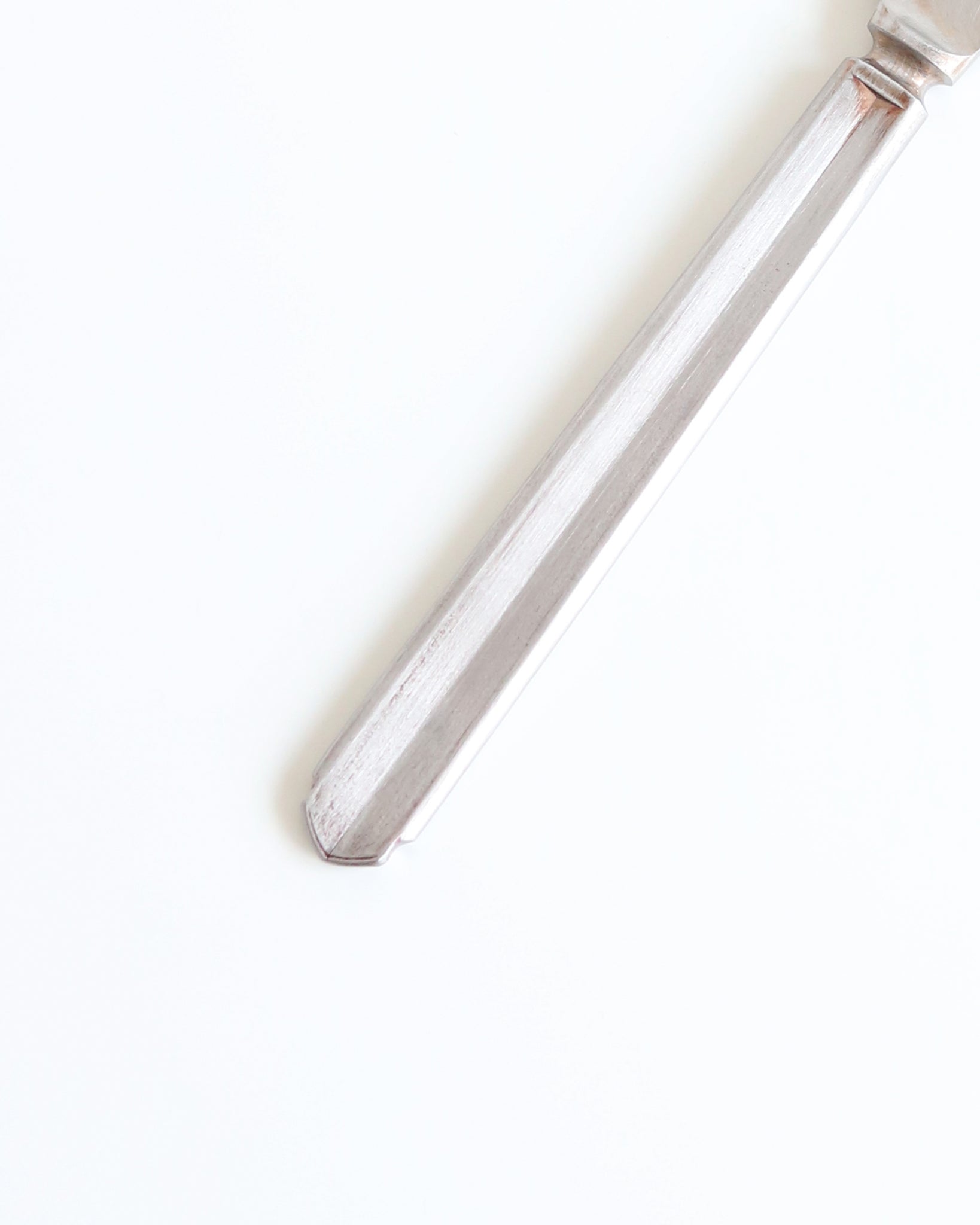 Knife - A Table / Ryo-202