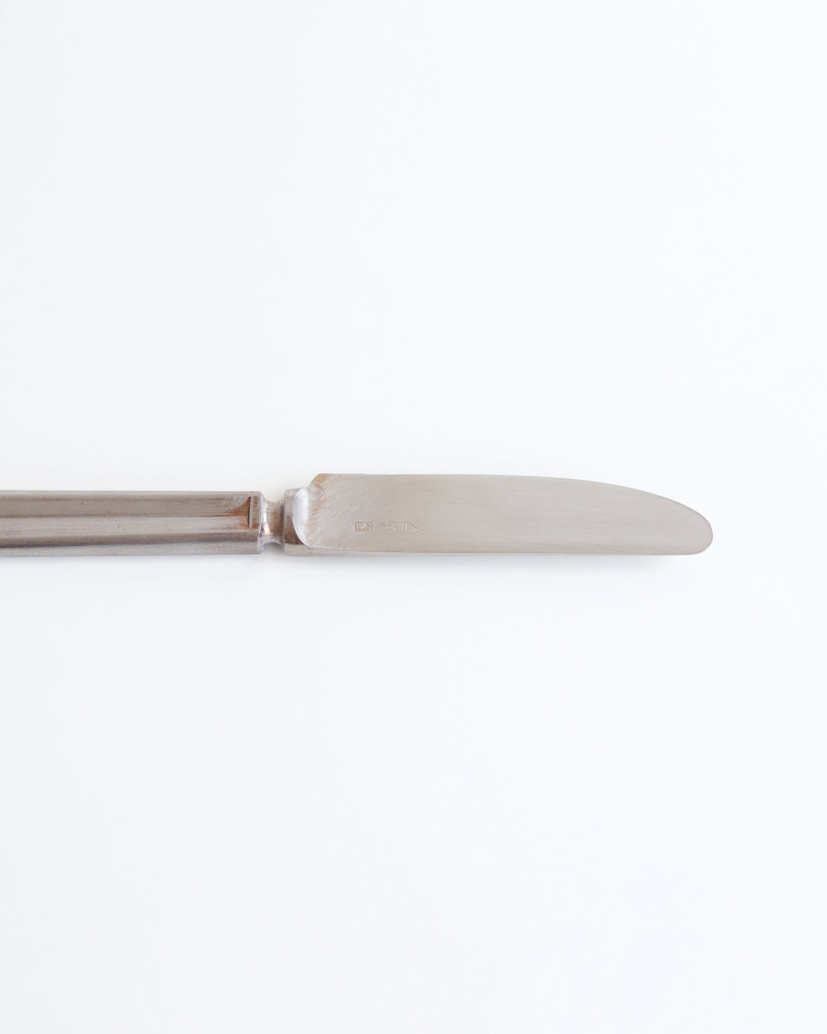 Knife - A Table / Ryo-202
