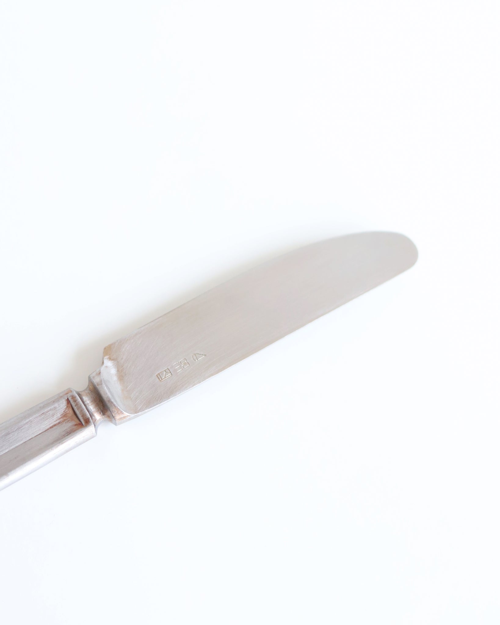 Knife - A Table / Ryo-202