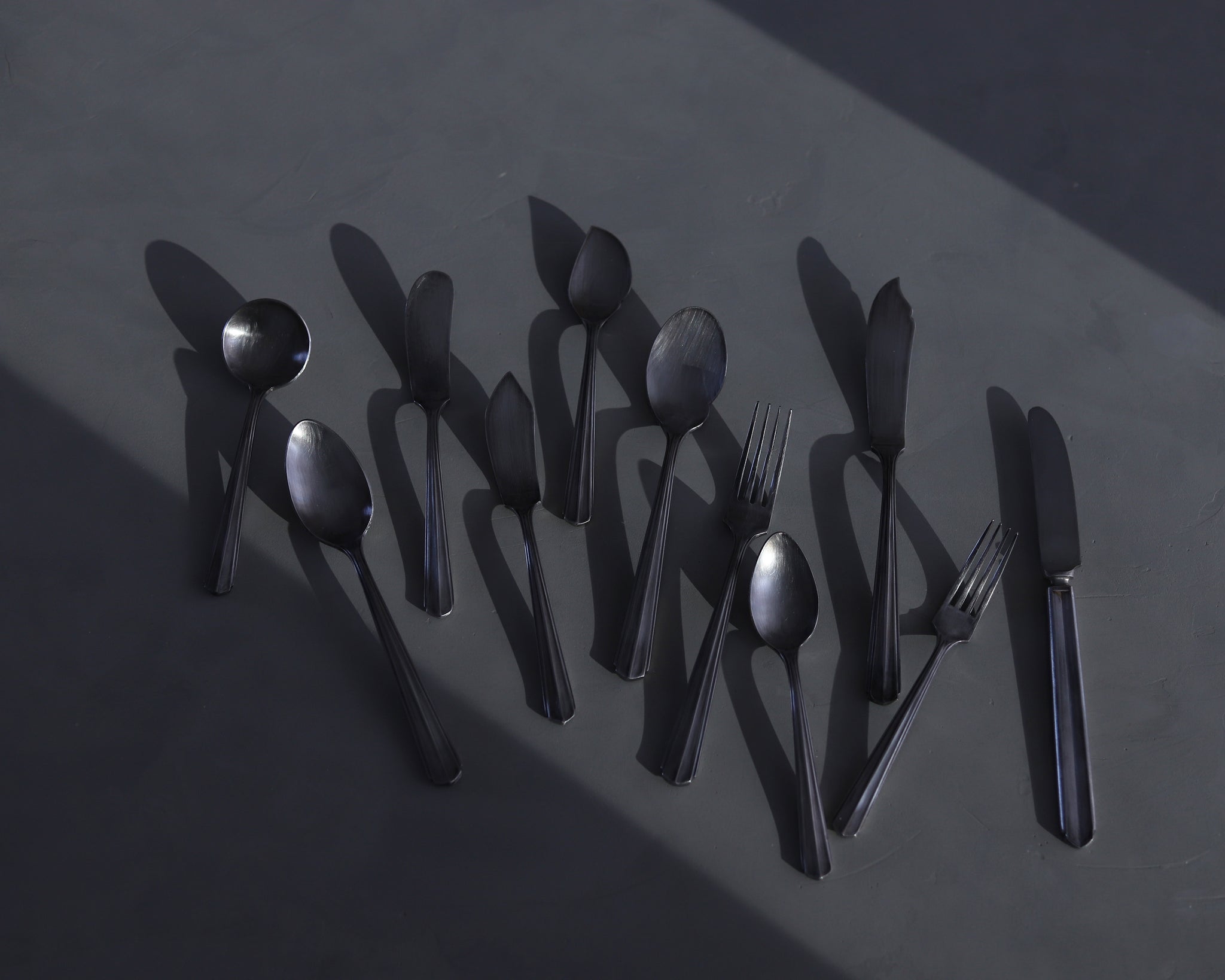 Knife - A Table / Ryo-202