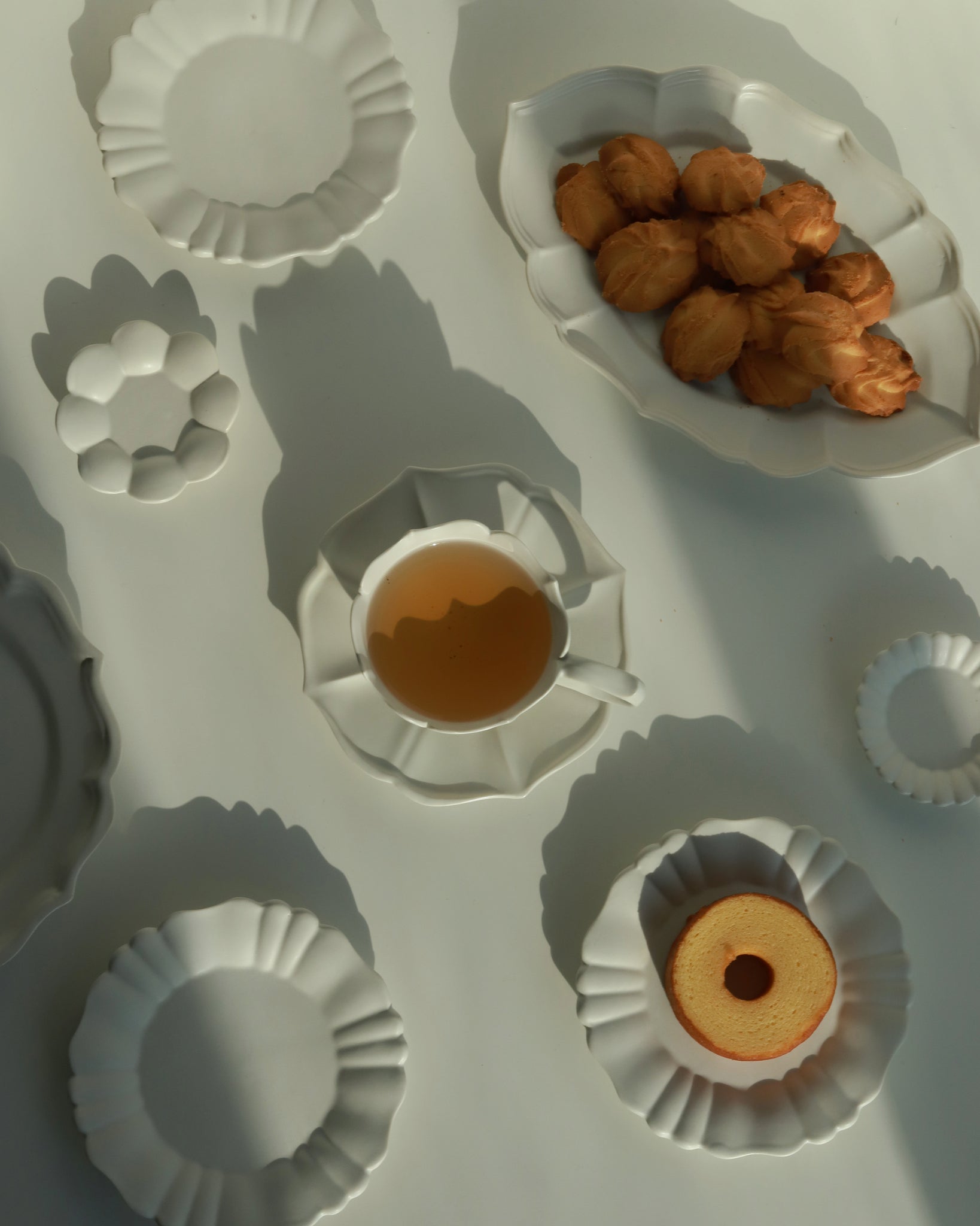 Rinka 6 Petal Plate - R110