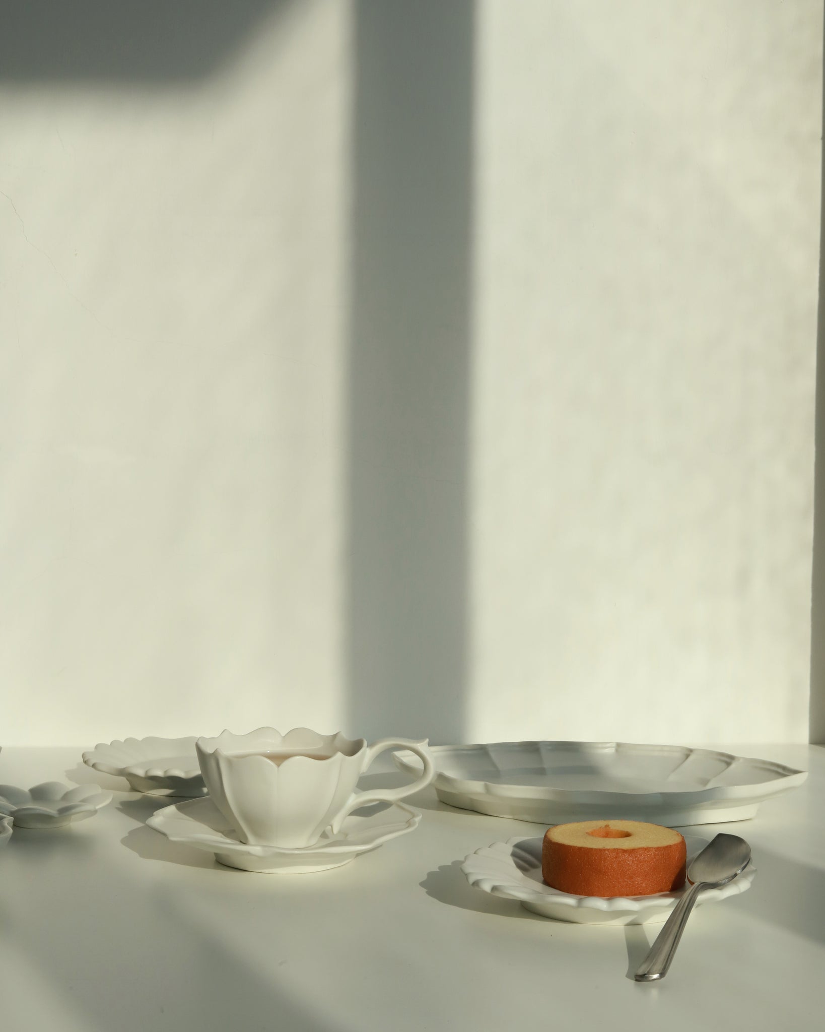 Rinka 6 Petal Plate - R110