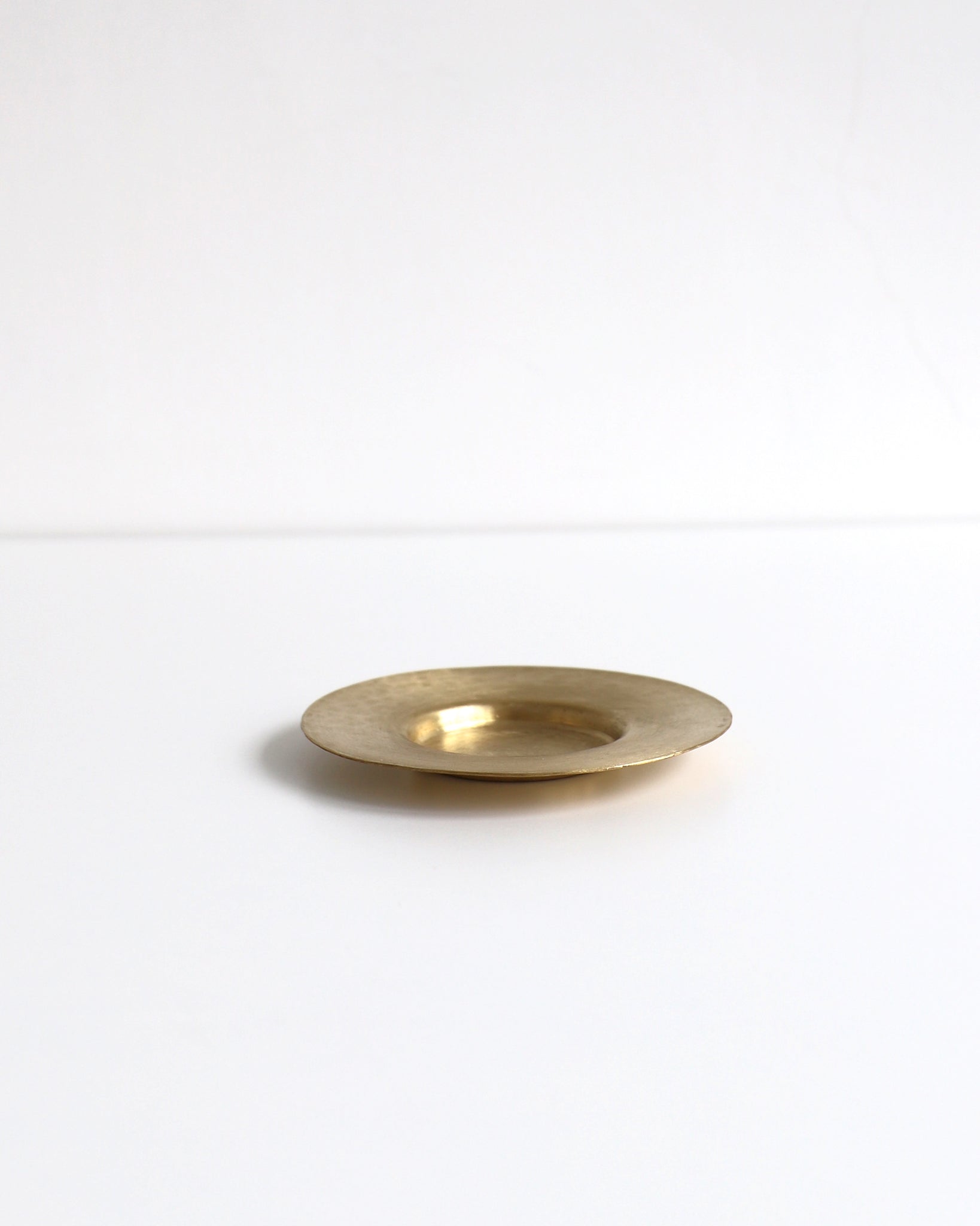 Saucer Round - Brass